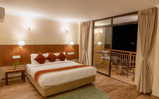 Hotel Fewa Camp