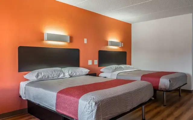 Motel 6 Cartersville - White GA
