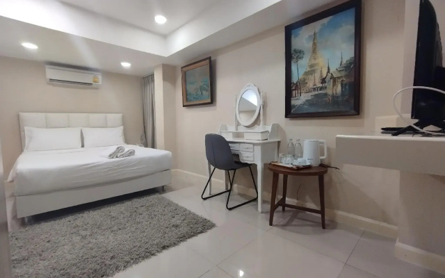 Aree Art Residence