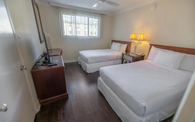 Cal Mar Hotel Suites