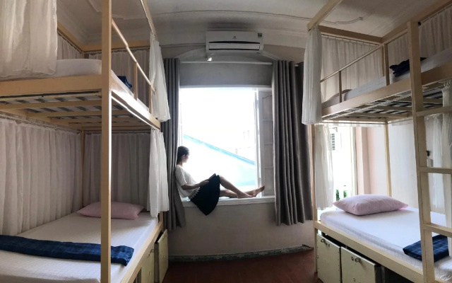 Amy Hostel Hue