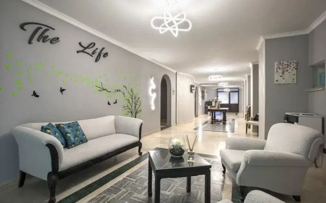 The Life Hotel