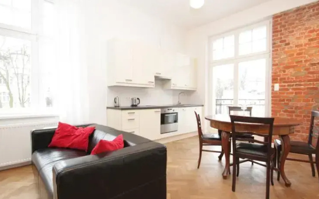 Marina Apartments - Apartament Wzorcownia