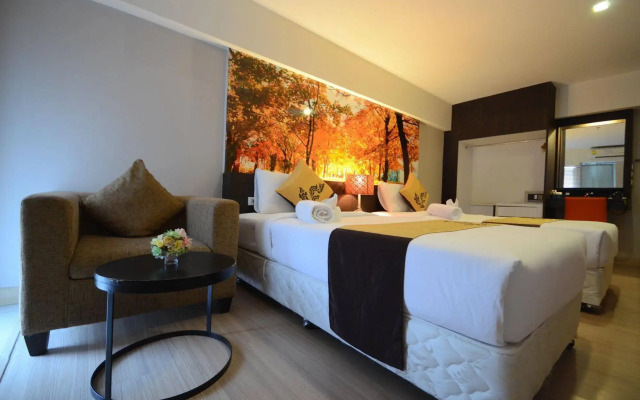 Отель Chaba Inn Srinakarin
