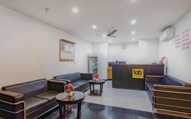 Treebo Noida Express