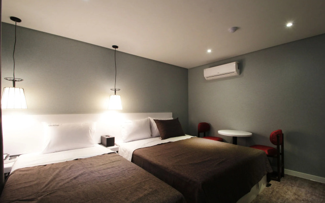 17Th Hotel