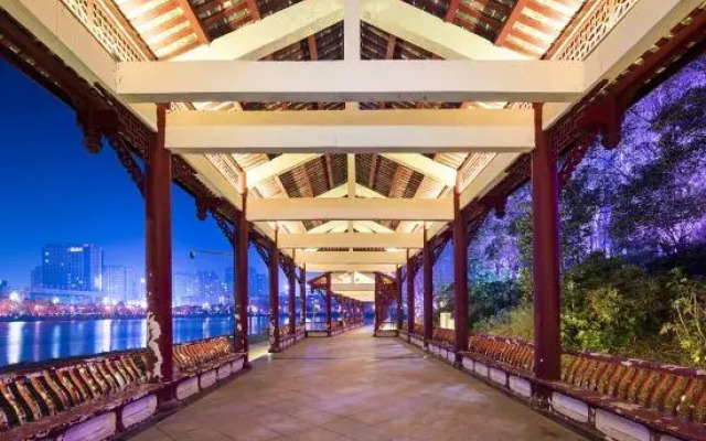 Yuechi Siyage Hotel