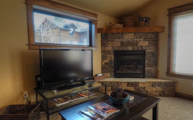 Timber Mountain Retreat - 3 Br Townhouse