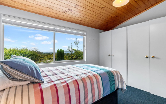 Country Retreat - Athenree Holiday Home