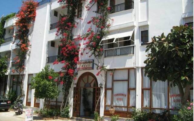 Sardunya Hotel Каш вид на фасад