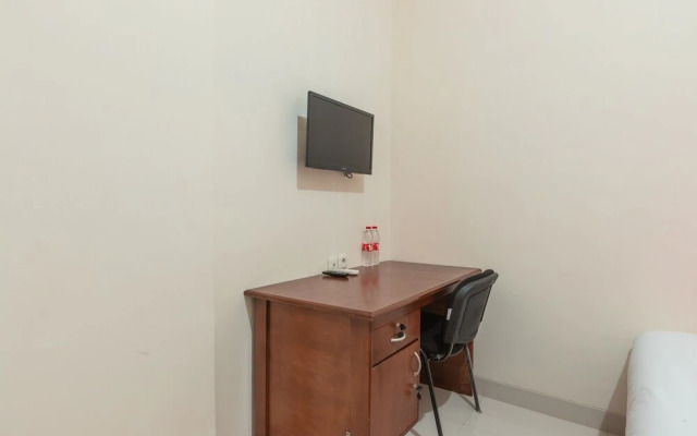Cempaka Harapan Indah by OYO Rooms