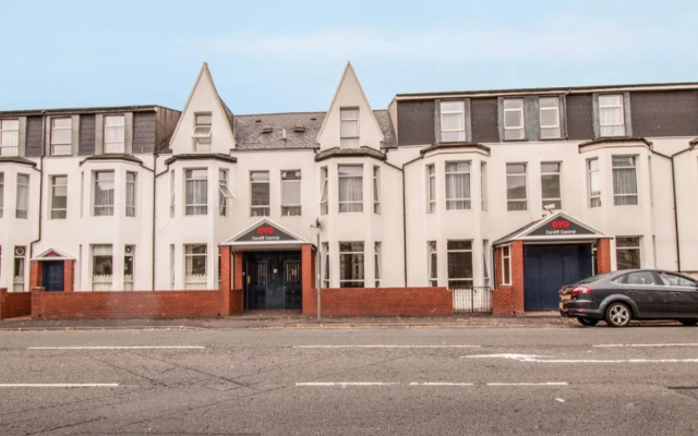 OYO Cardiff Central