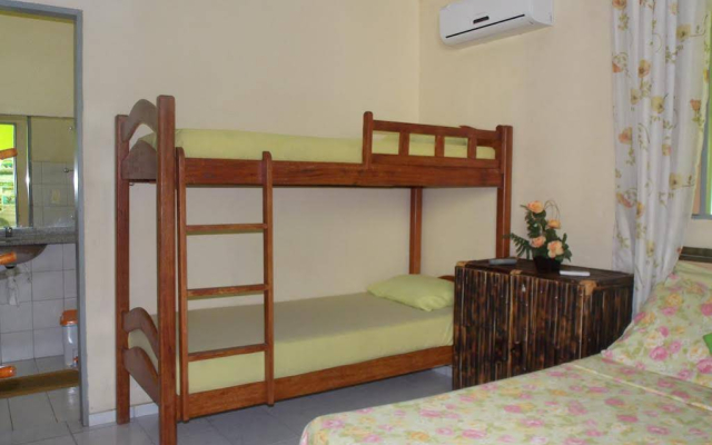 Verdes Mares Hostel