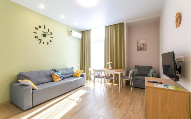 Апартаменты Green Home на улице Весёлая