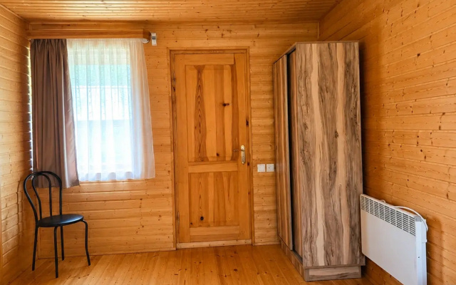 Guest rooms · Mestia — photo 15