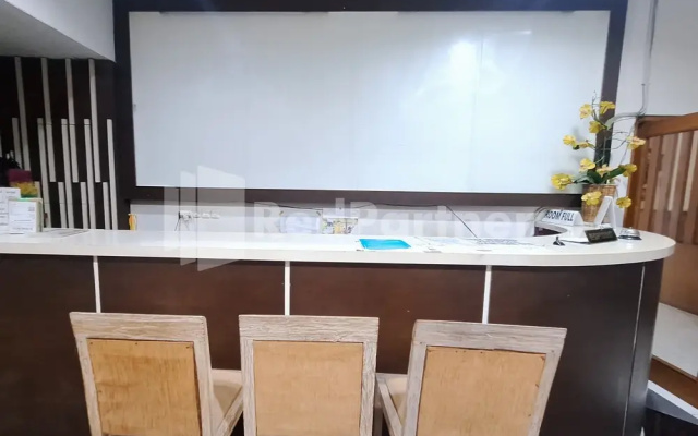 Nirvana Inn Seturan Mitra RedDoorz