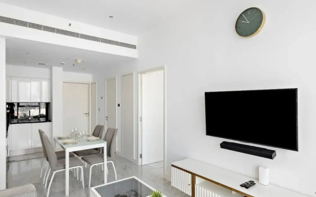 Appart in Business Bay With Amazing Burj View