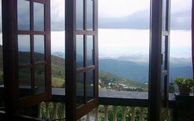 Sri Lak View Holiday Inn