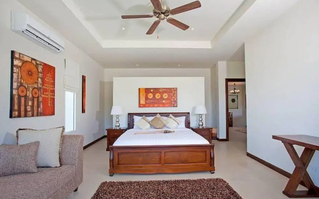Villa Yok Kiao 6 Bed Staffed Property with Your Own Cook