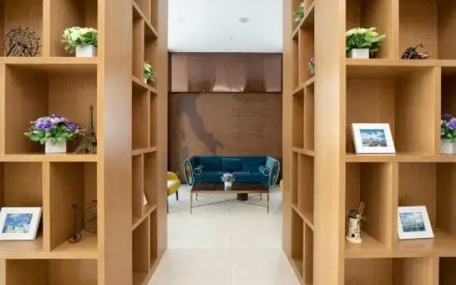 Yeste Hotel (Baise Zhuzhou Bridge No. 5 Middle School)