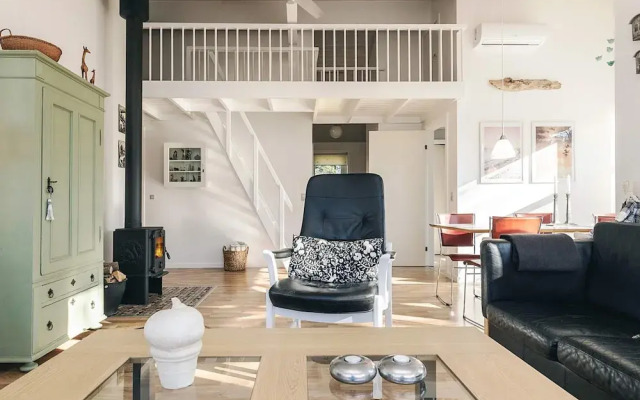 5 Star Holiday Home in Hals
