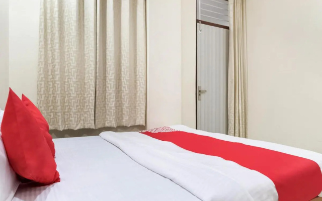 OYO 74321 Hotel Dwarika Palace
