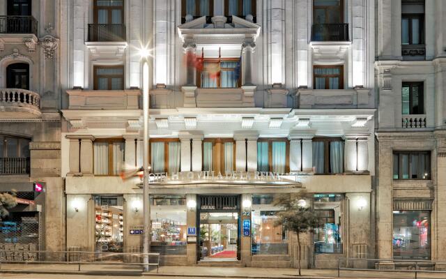 H10 Villa de la Reina Boutique Hotel вид на фасад