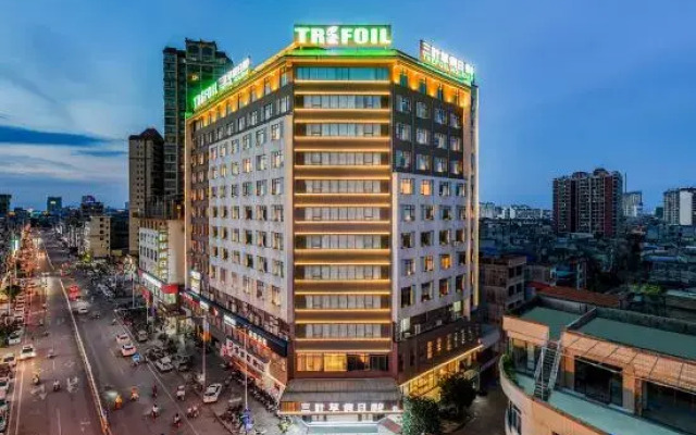 trefoil hotel
