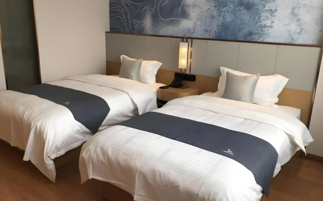 GreenTree Inn Express Qingdao Laixi High-Speed Railway Station Shenzhen Road