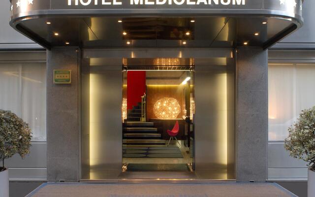 Hotel Mediolanum вид на фасад