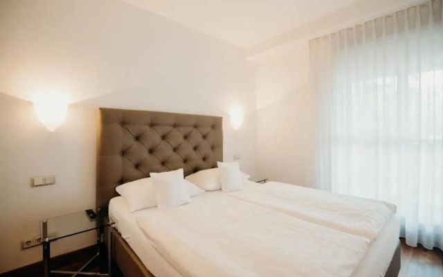 Hotel Crystal