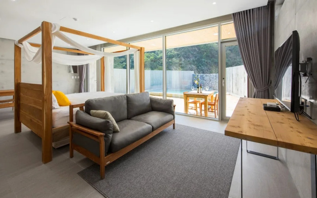 Heritis Poolvilla