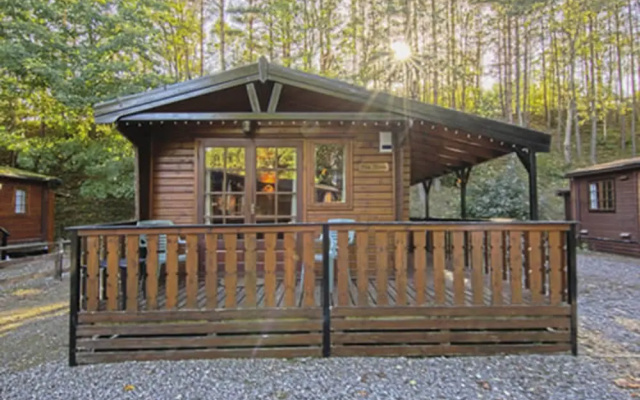 Twa Hoots Lodge