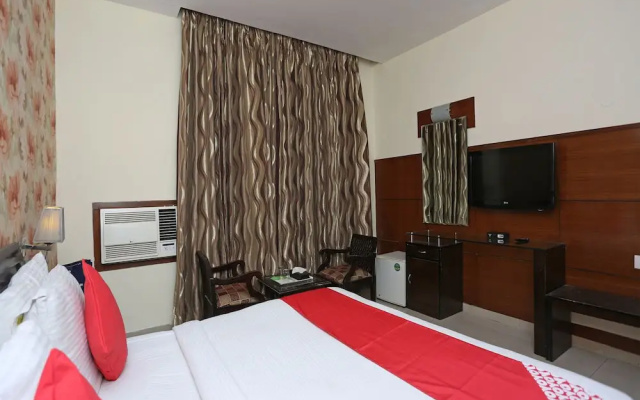 OYO 8576 Hotel Jiwan Plaza