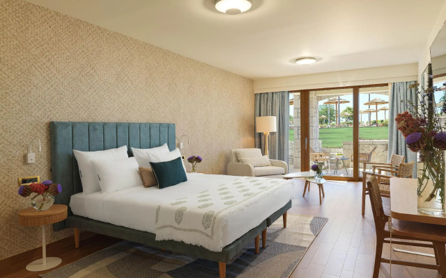 Seafos Luxury Resort & Spa