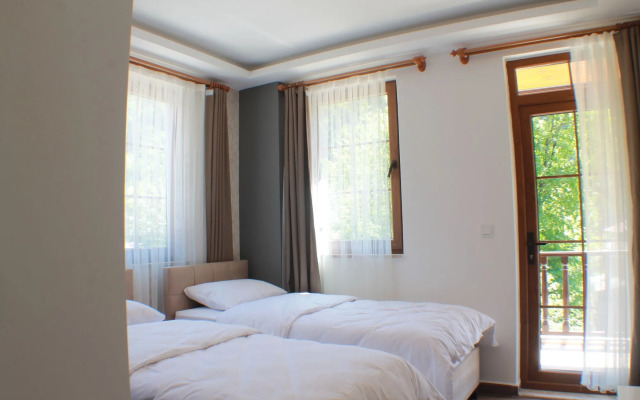 Hirande Hotel
