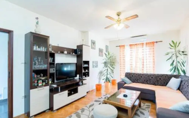 Apartment Lena