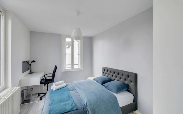 Chic and spacious apart with parking