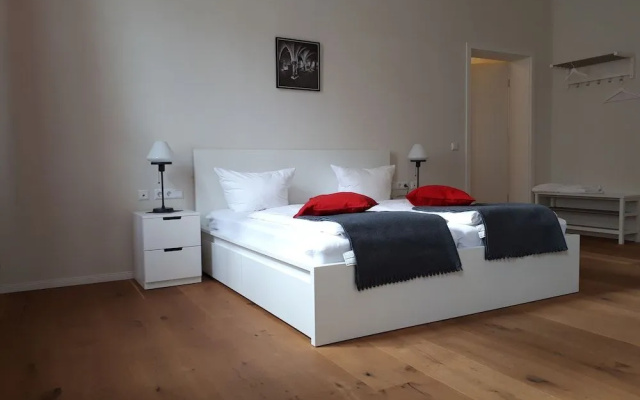 Hotel Brandenburger Dom GmbH