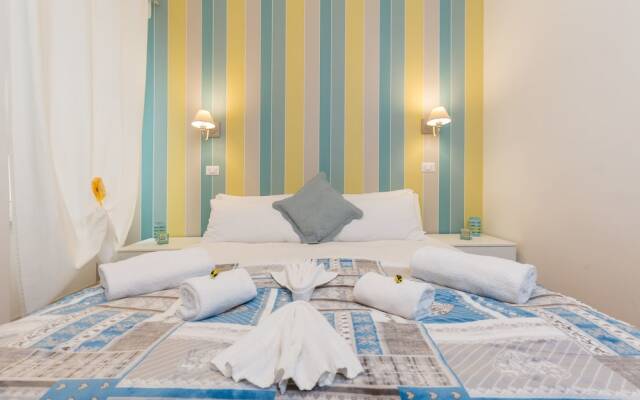 Отель Rione Monti Suites вид на фасад