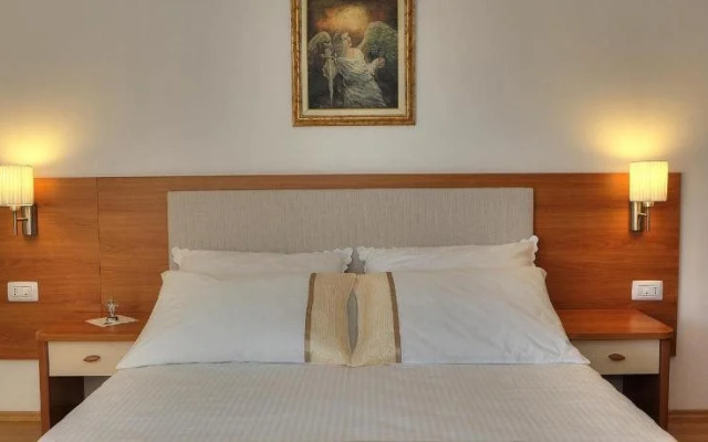 Hotel Leonardo