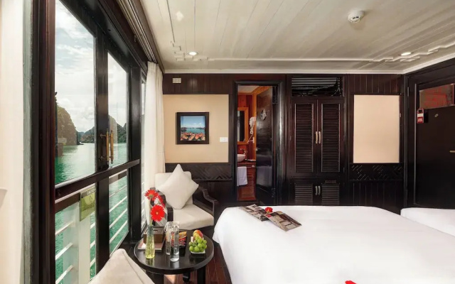 Halong Aquarmarine Royal Cruise