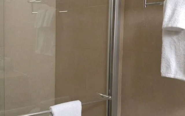 Luxury First Hotel