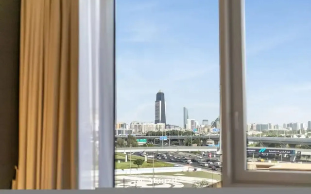1BR Dubai Frame View Next to World Trade Center