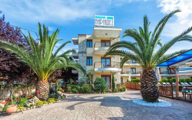 Отель Nereides Hotel Греция, Ханиотис - отзывы, цены и фото номеров - забронировать отель Nereides Hotel онлайн вид на фасад