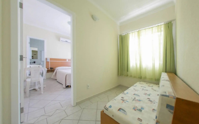 Bombinhas Praia Apart Hotel Ii