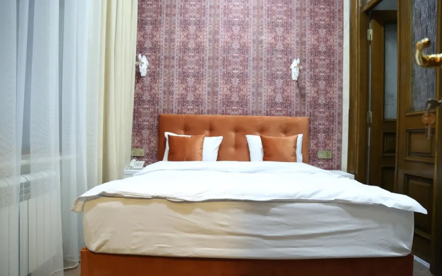 Nizami Apartment
