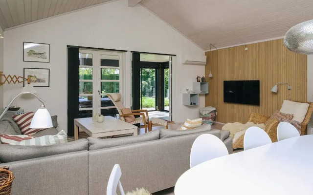 4 Star Holiday Home in