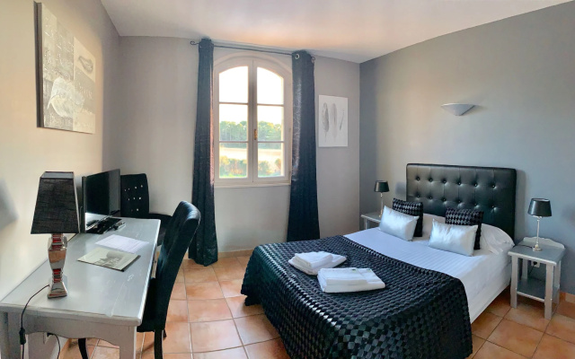 Hotel La Bastide Saint Martin