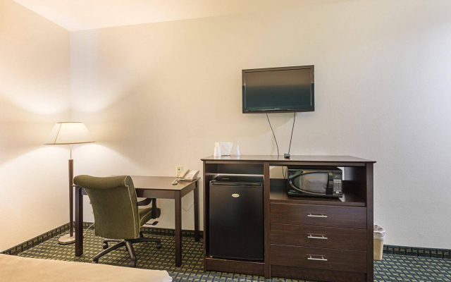 Budget Inn and Suites